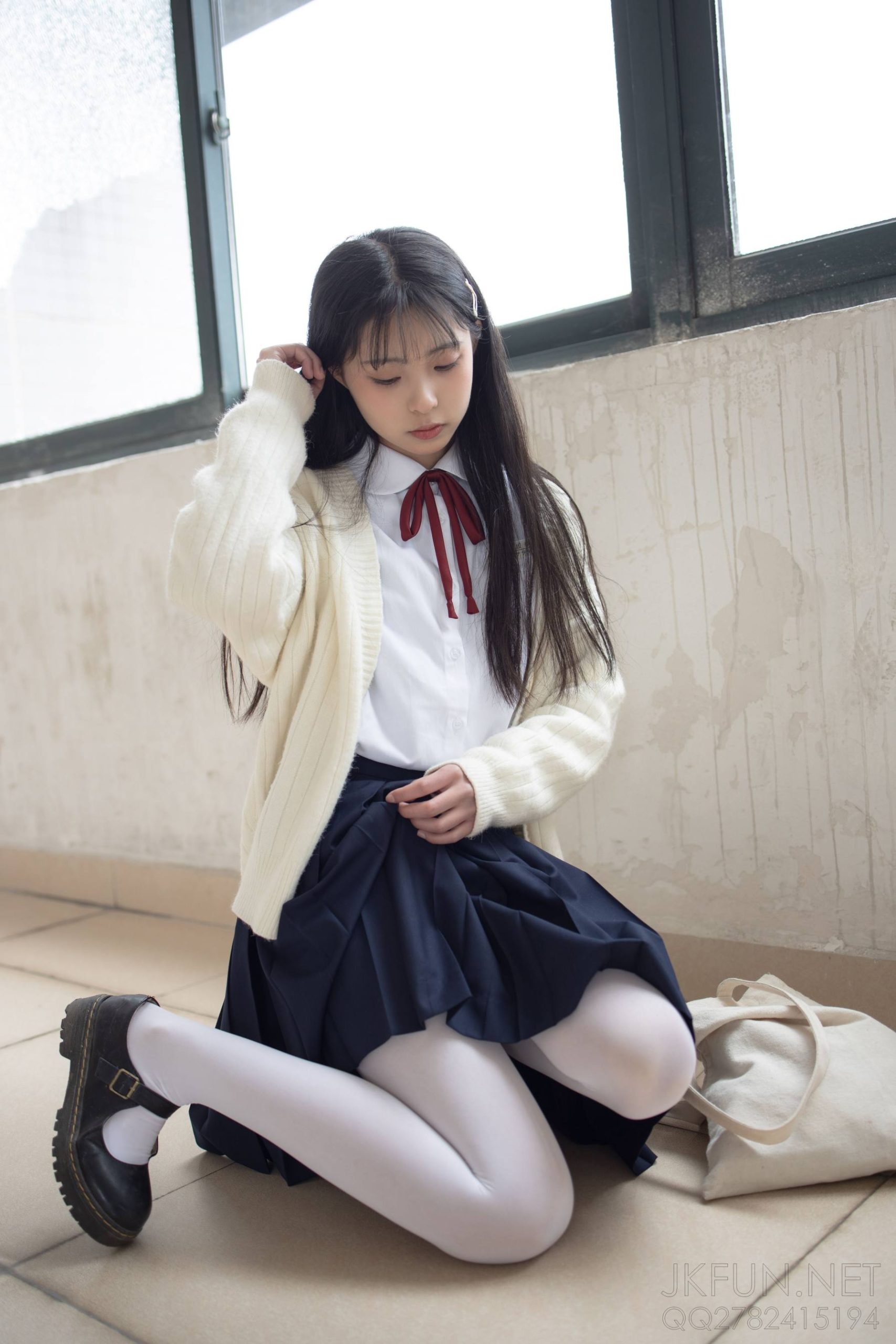 图片[3]-甜美可人的白丝姑娘【127P】20011-华仔美图