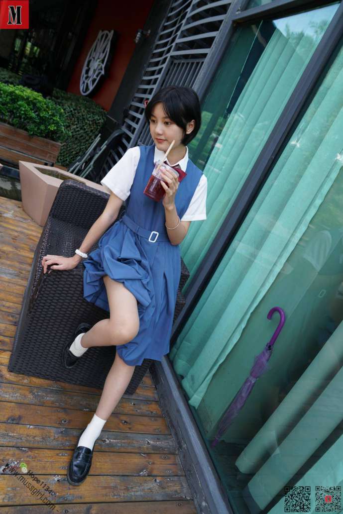 图片[2]-一副学生模样的短发姑娘【112P】20023-华仔美图