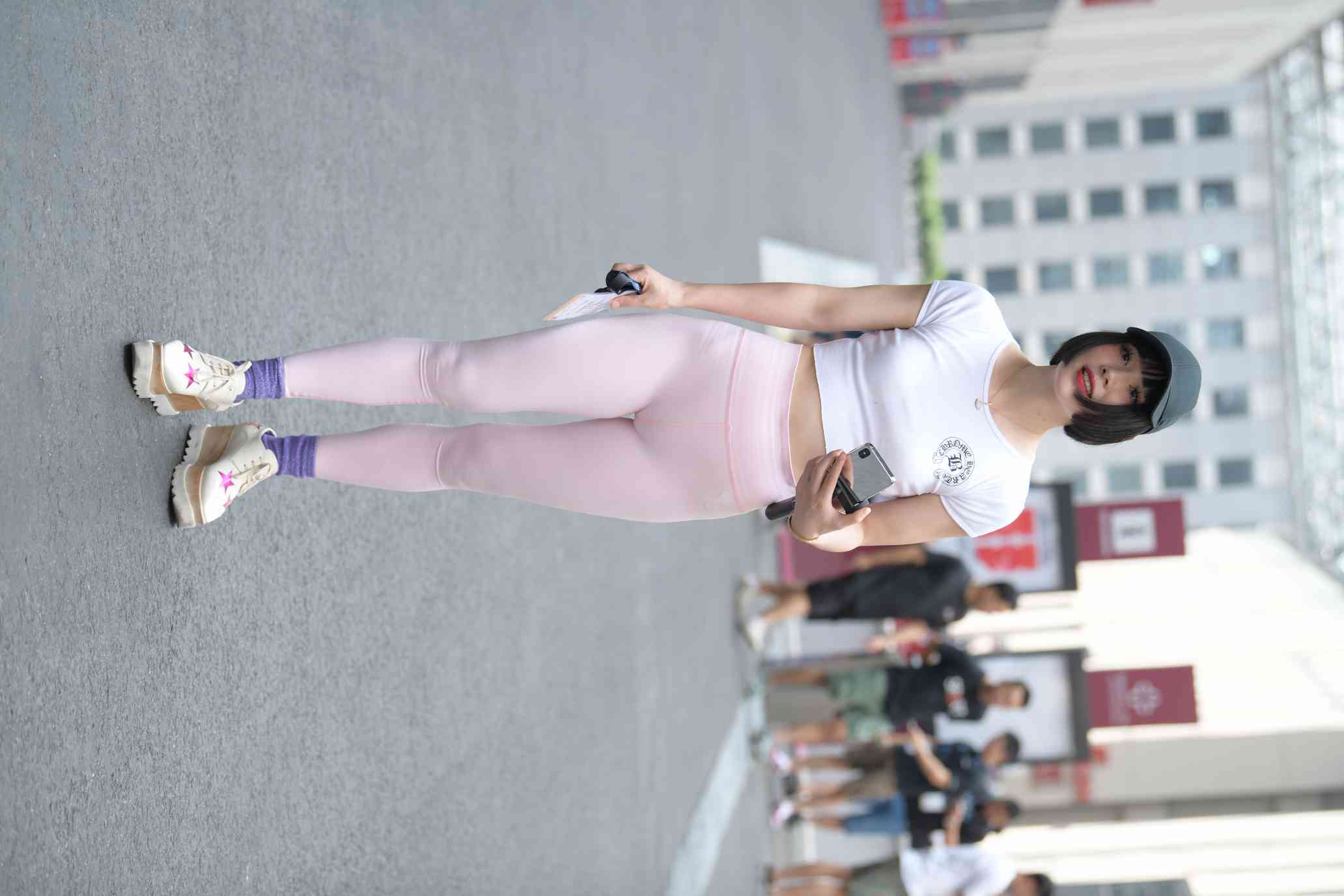 图片[2]-短发鸭舌帽时尚女生【102P】04022-华仔美图