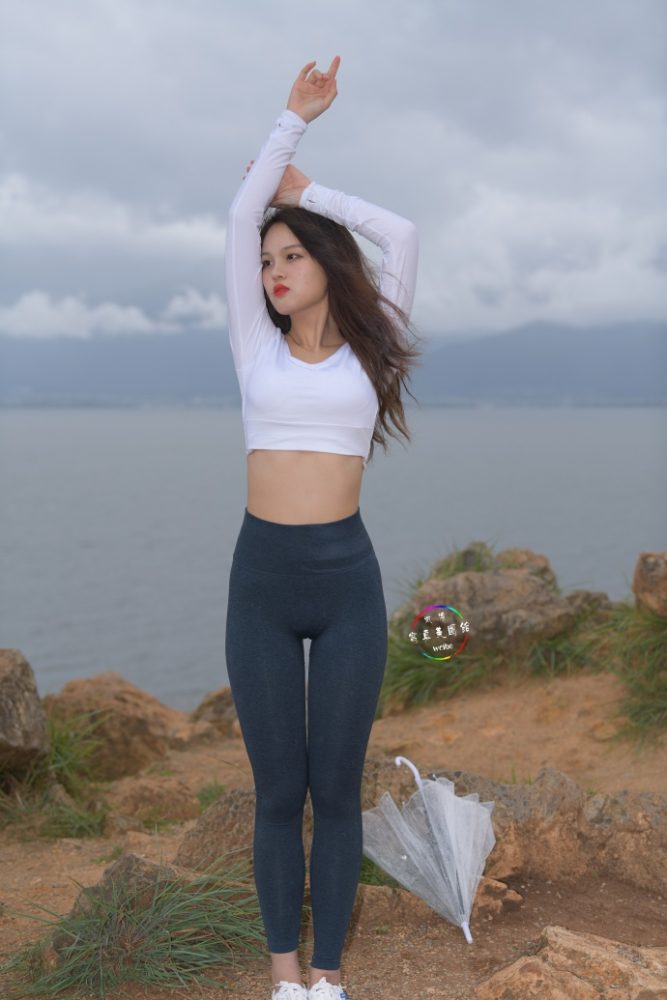 深蓝色瑜伽裤甜美女孩 J1320 514P2V-17.5GB-华仔美图
