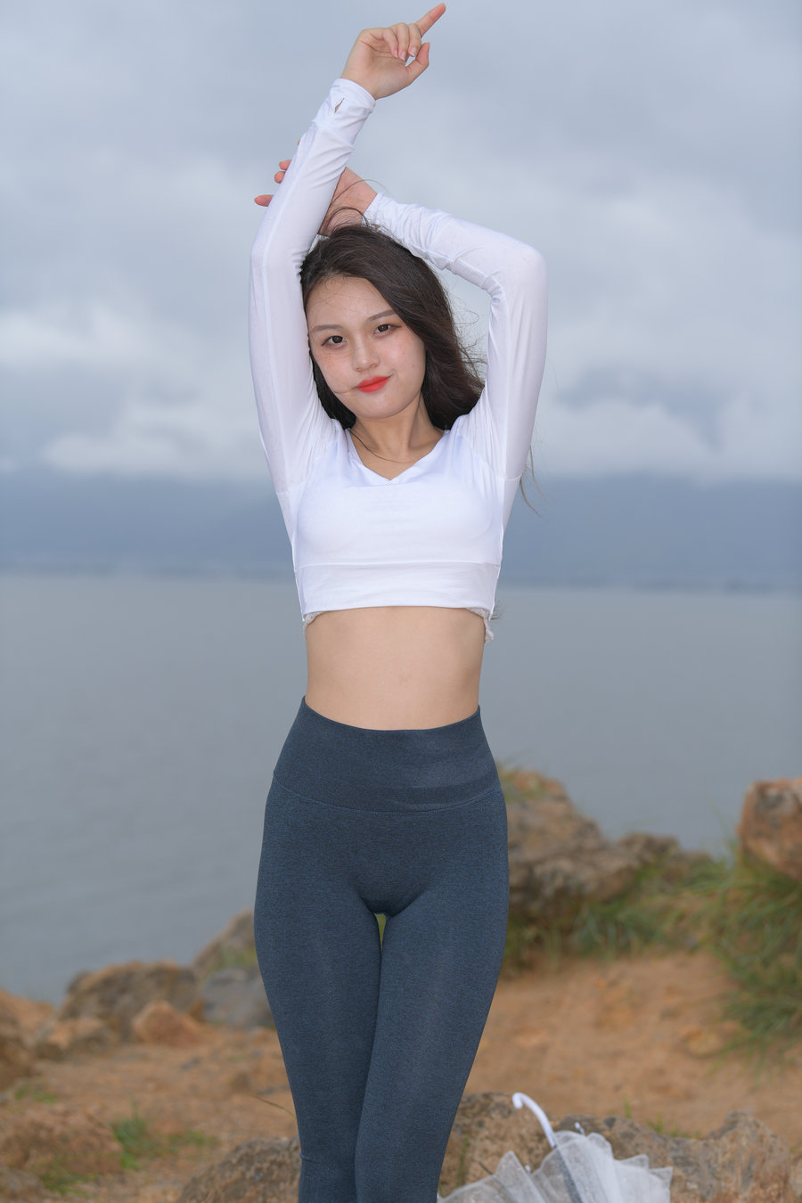 图片[2]-深蓝色瑜伽裤甜美女孩 J1320 514P2V-17.5GB-华仔美图
