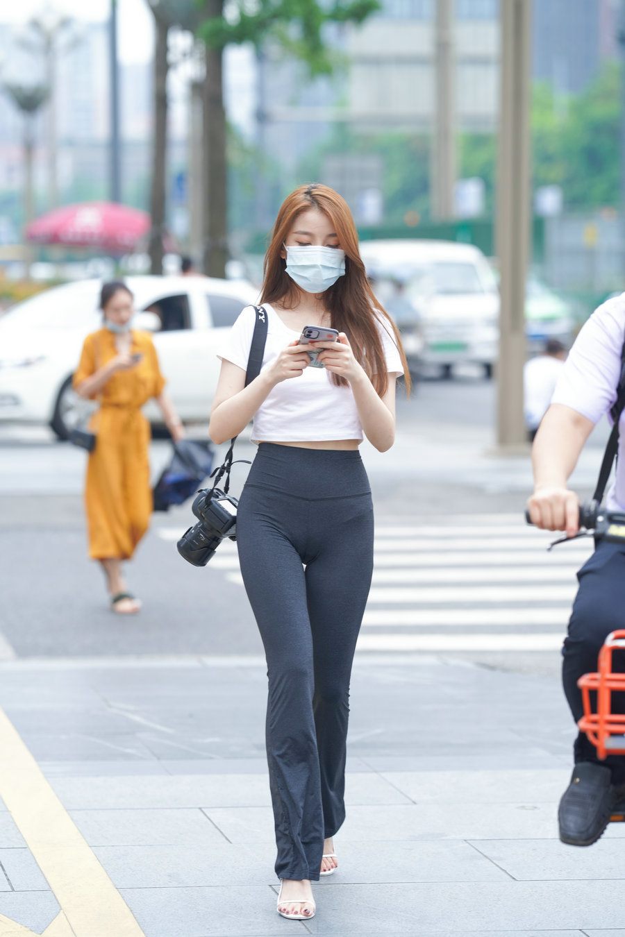 图片[3]-玩单反机的瑜伽裤女孩  J1270 498P5V-28.6GB-华仔美图