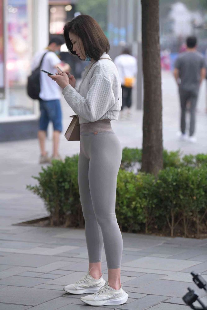 身材很好的短发瑜伽裤姑娘【157P】04015-华仔美图