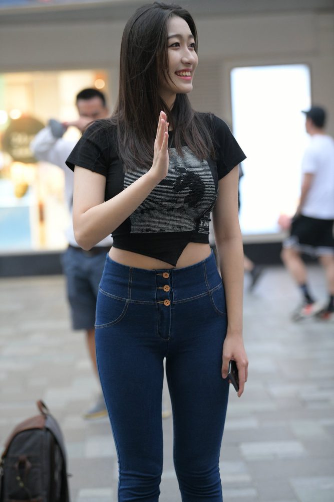 紧身牛仔裤女人J2784 240P-6.66GB-华仔美图