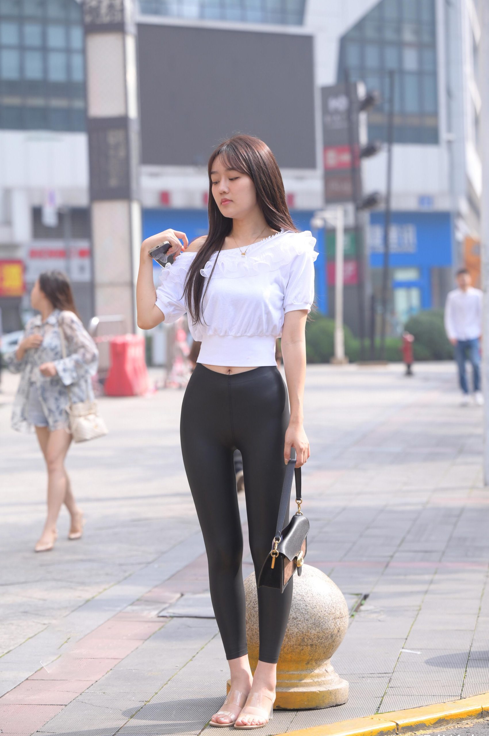 图片[4]-笑容非常甜美且治愈的皮裤女孩 J1945 751P1V-22.1GB-华仔美图