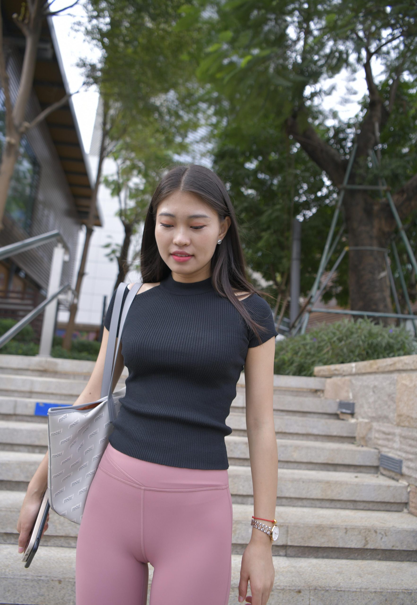 图片[2]-走在街头的瑜伽裤小女人 J1530 213P1V-9.18GB-华仔美图