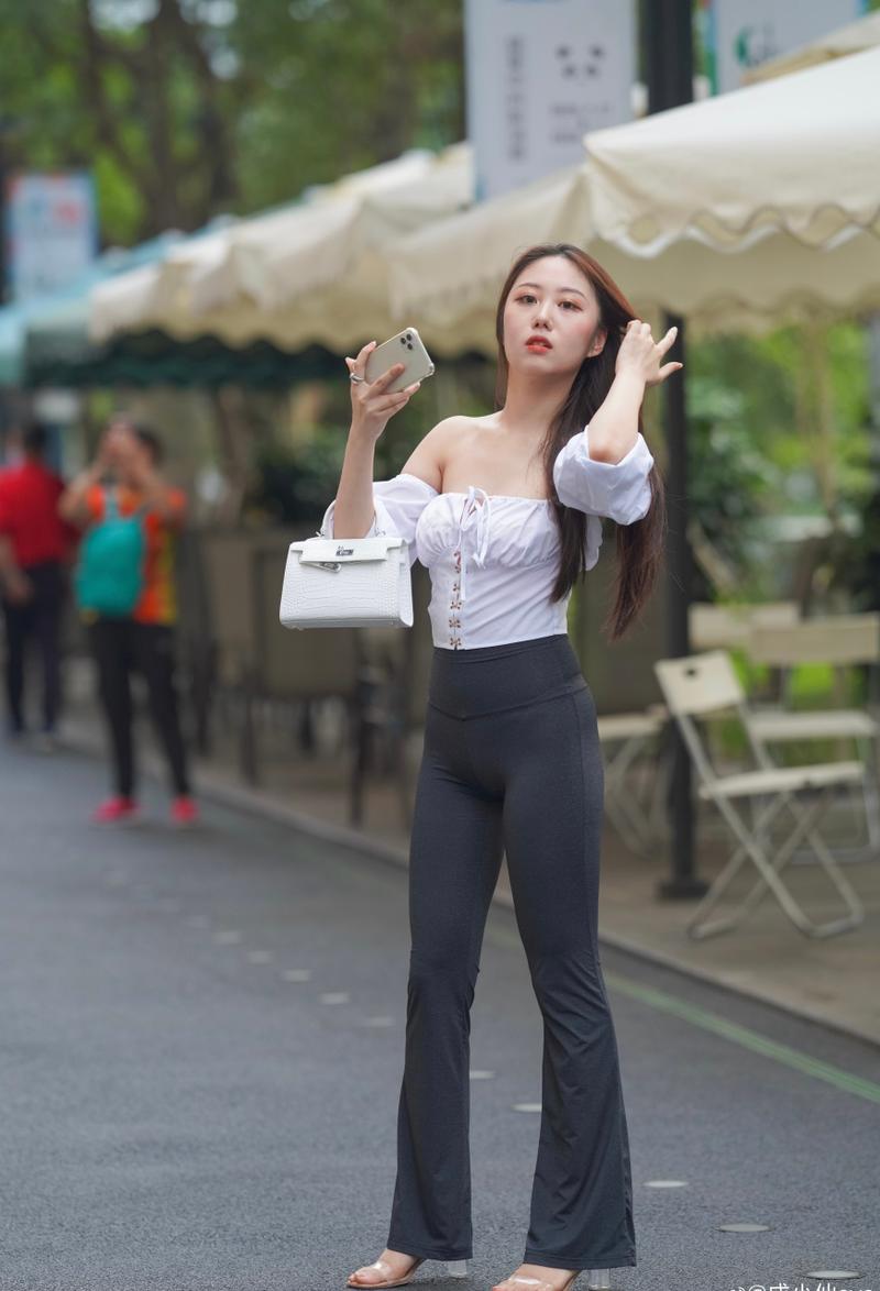 图片[2]-身材非常哇塞的瑜伽裤女孩  J1333 521P6V-21.6GB-华仔美图