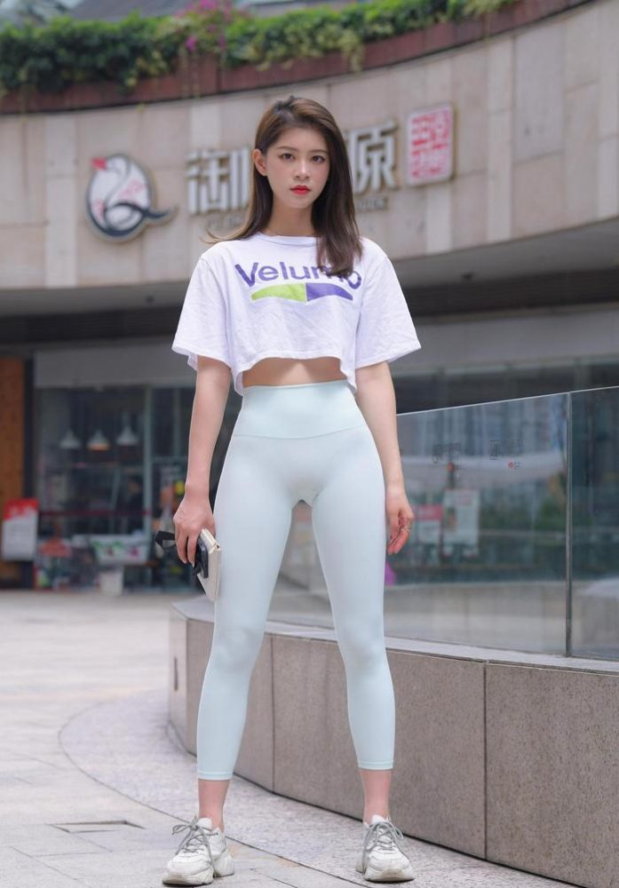 这个瑜伽裤女孩真的很漂亮 J1960 815P1V-28.9GB-华仔美图
