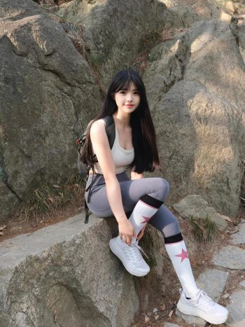 图片[7]-爱爬山的瑜伽裤MM，太甜美了！~-华仔美图