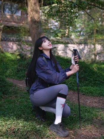 图片[3]-爱爬山的瑜伽裤MM，太甜美了！~-华仔美图