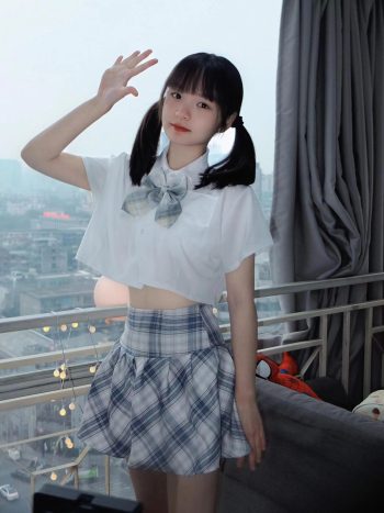 图片[6]-网格丝袜的清纯双马尾小姑娘-华仔美图