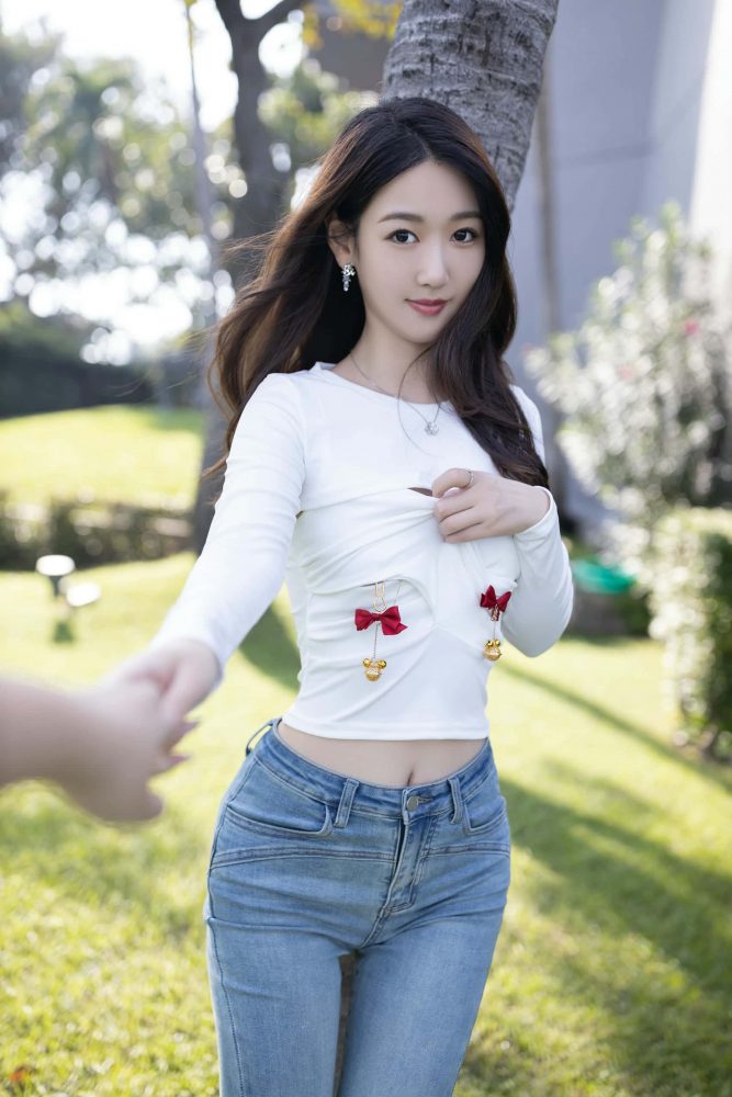 唐安琪 – 户外牛仔裤写真 【40P】P25226-华仔美图